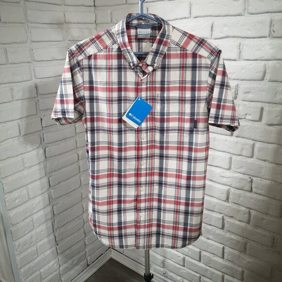 NWT Columbia Regular Fit Button Front Men's Size Small Short Sleeves Plaid Shirt - Picture 1 of 13